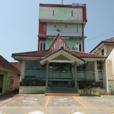 Hotel Krui Syariah Exterior foto